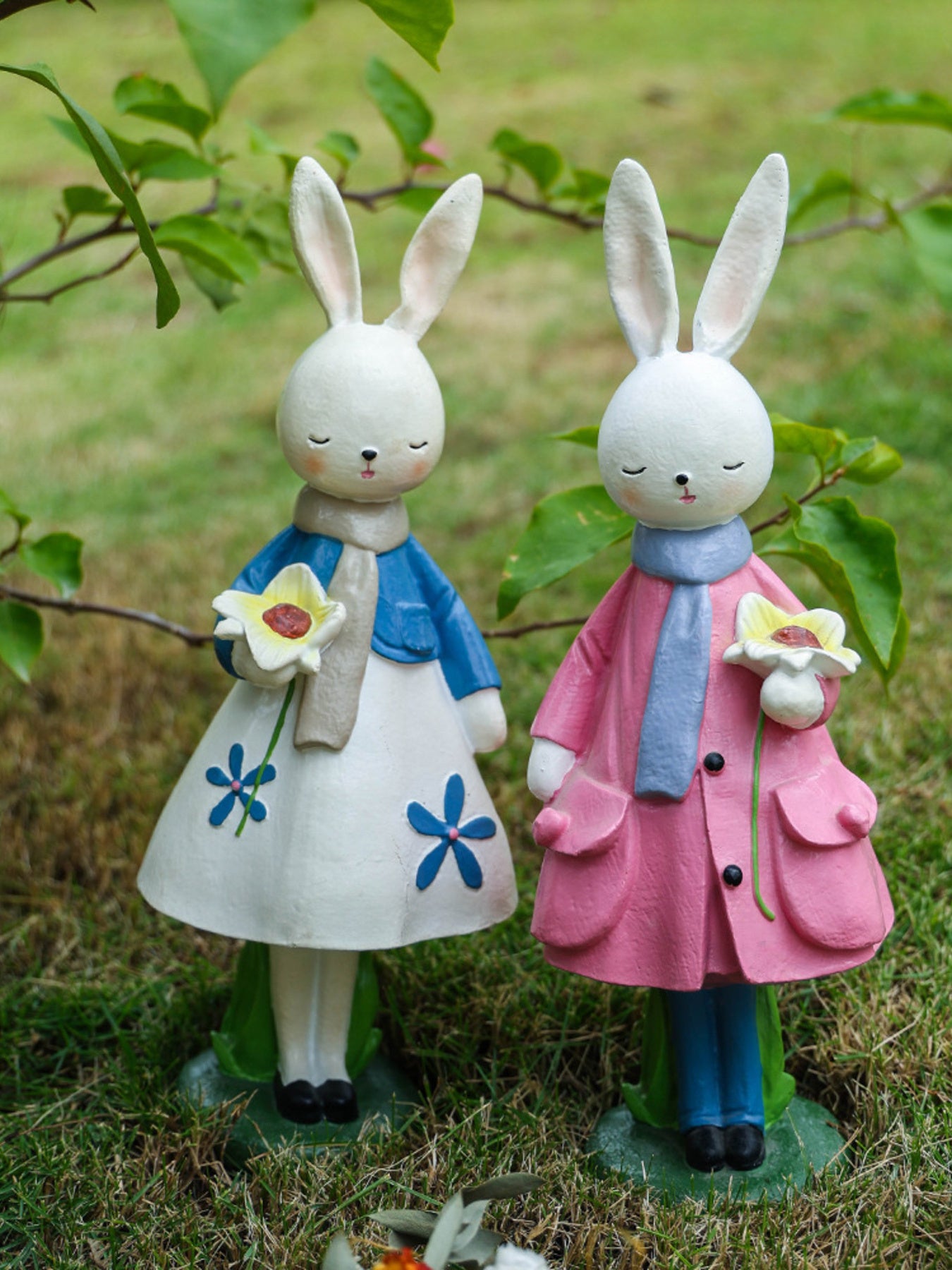 4ae192f3cfb04f1e8a70c850f48e8474-Max