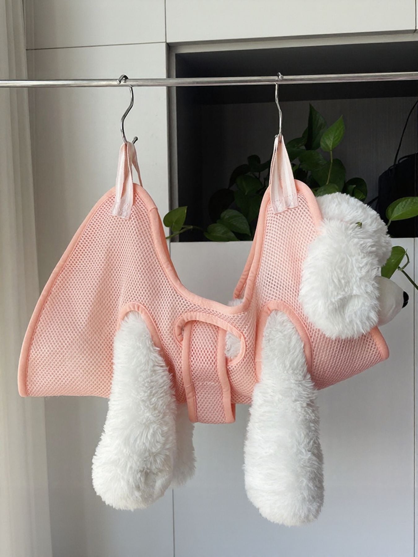 5aea4a7b-936a-49b1-b678-edc9c626c36a-Max