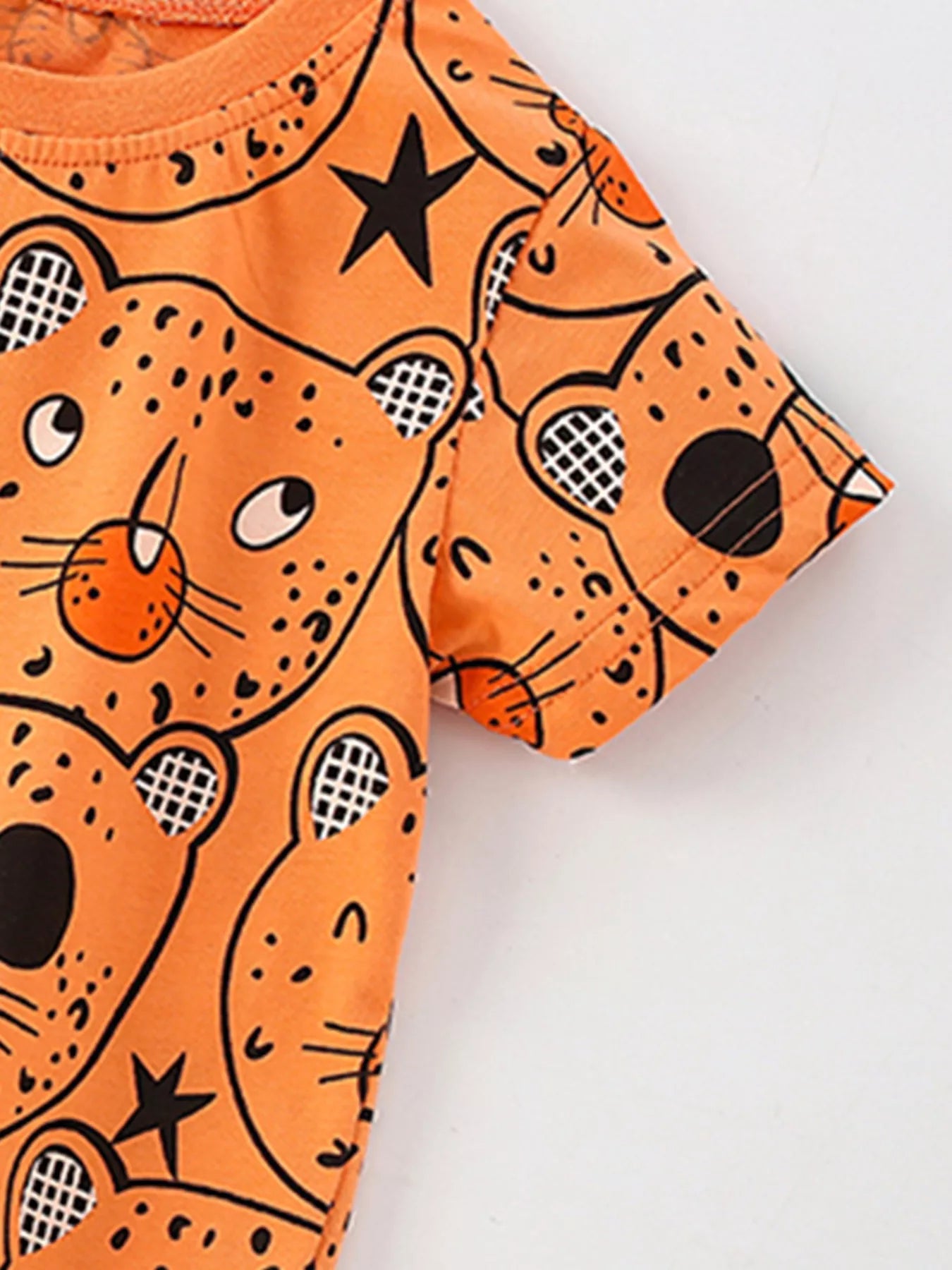 60a858e37af84e15932eb617d22c069f-Max-Origin