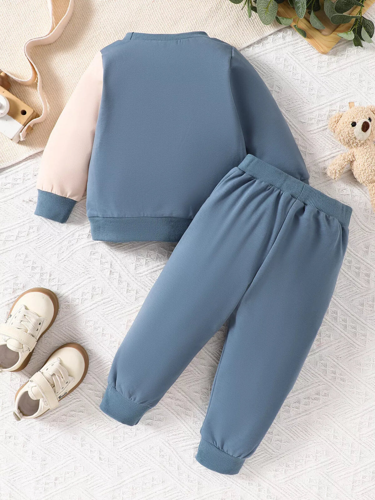 ecf6c717689d4a29a79131989f7c124f-Max-Origin